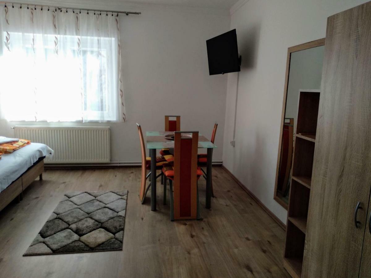 Fuege Vendeghaz Hotell Miskolc Eksteriør bilde